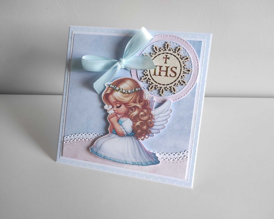 Kartka ręcznie robiona na Komunię Świętą z dziewczynką-aniołkiem