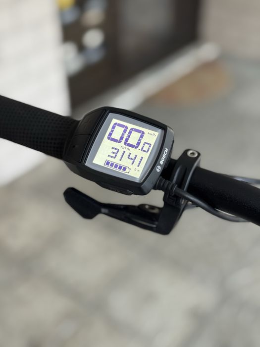 BICICLETA ELETRICA CUBE STEREO HYBRID 140 HPC RACE