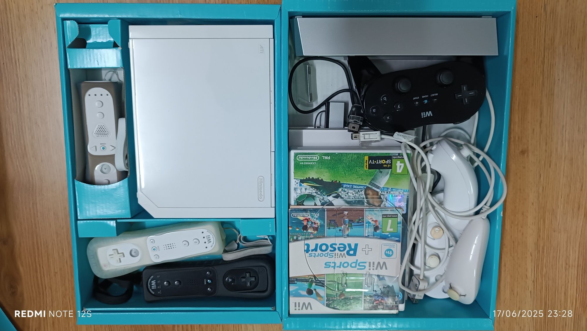 Nintendo Wii Branca - Pack Wii Sports Resort