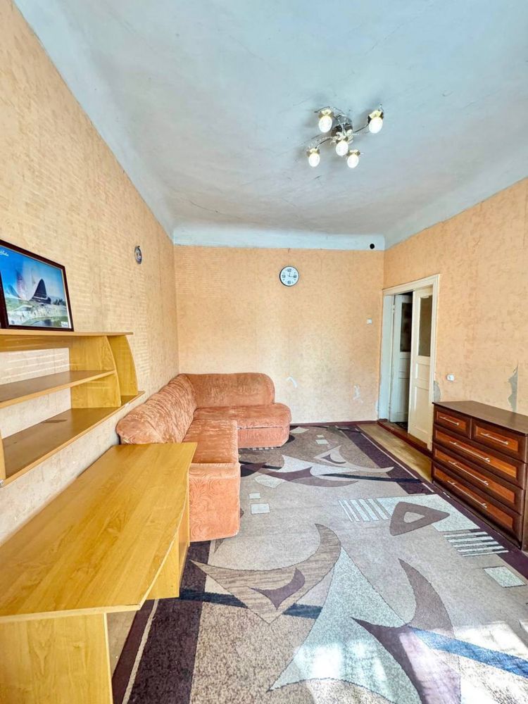 Продаж частини будинку з автономним опаленням.Горсад.
