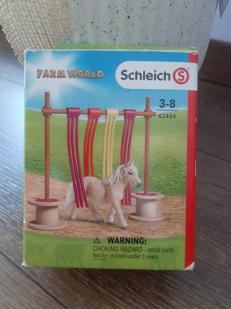 Schleich 42484 Bramka z tasiemkami dla konia. Zestaw kompletny!