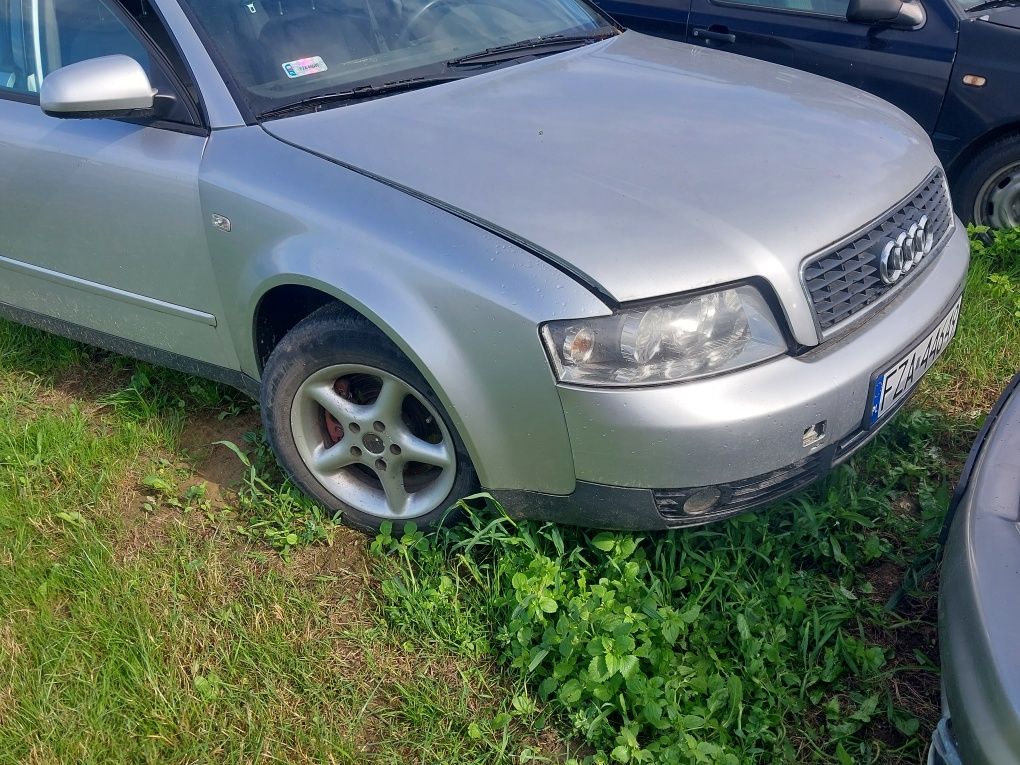 Audi a4 b6 1.9 tdi 130km silnik skrzynia drzwi maska Lampa kolor ly7w
