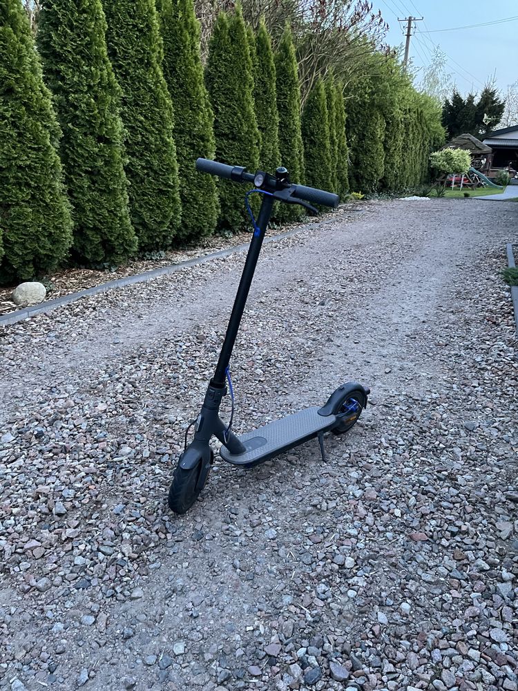 Sprzedam hulajnoge xiaomi mi scooter 3