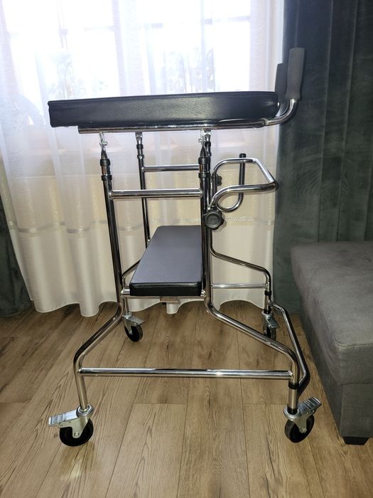 Balkonik , podpórka ,chodzik Ambona