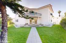 Moradia T4+2 no Estoril com piscina e anexo (2a casa)