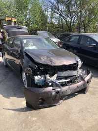 Lexus CT200H 2012 hybryda uszkodzony przod zawieszenie ok
