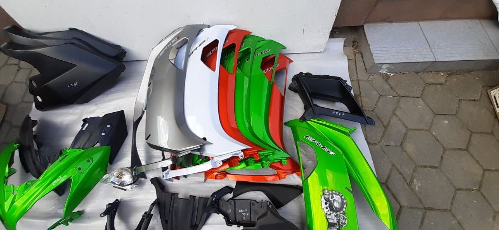 Kawasaki er6f er6 f J300 J125 owiewka  plastik reflektor półka lagi og