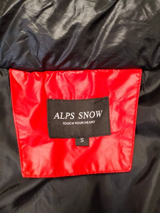 Зимове жіноче пальто