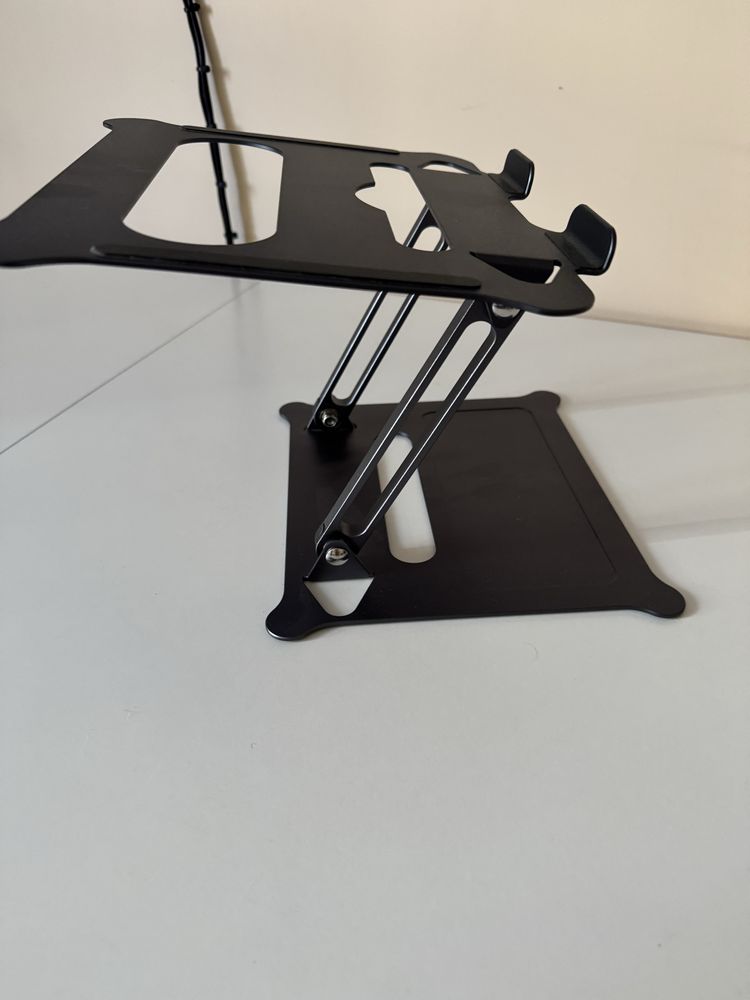 Podkładka stojak pod laptopa / macbooka