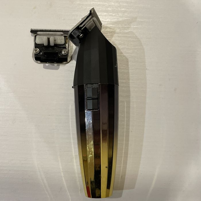 Профессиональный триммер для окантовки и стрижки бороды JRL