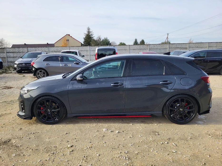 Kia Ceed 1.6 T 204 Konie GT-Line