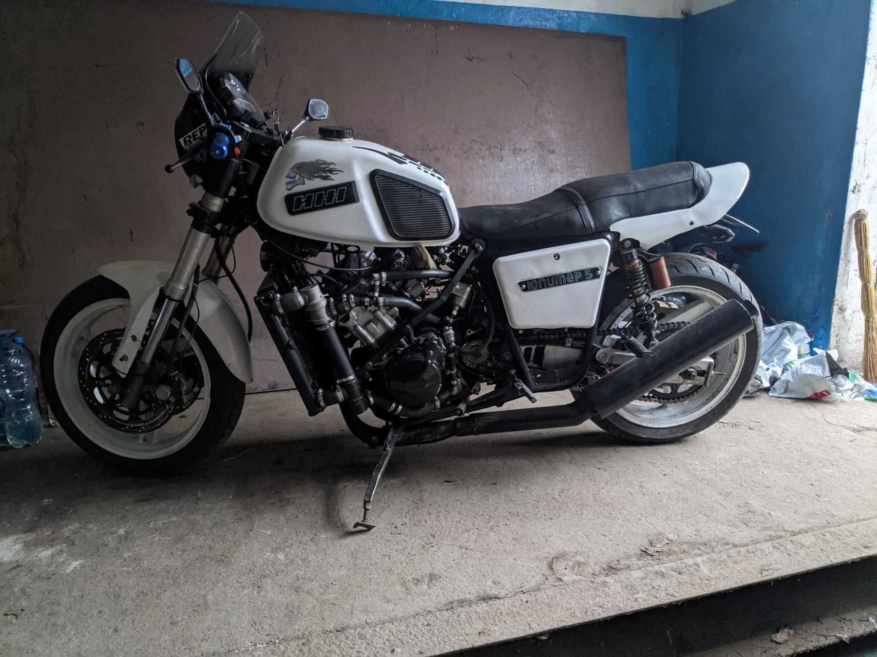 Мотоцикл CBR600f4 мотор, колеса kawasaki, самый быстрый ИЖ юпитер 5.