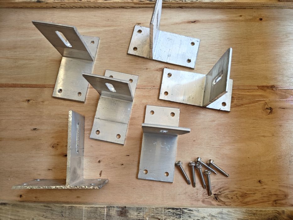 T-подібний кронштейн для бітумного даху