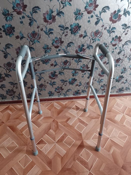Ходунки для взрослых