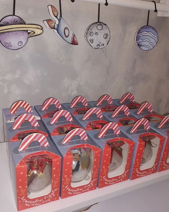 Новорічні іграшки