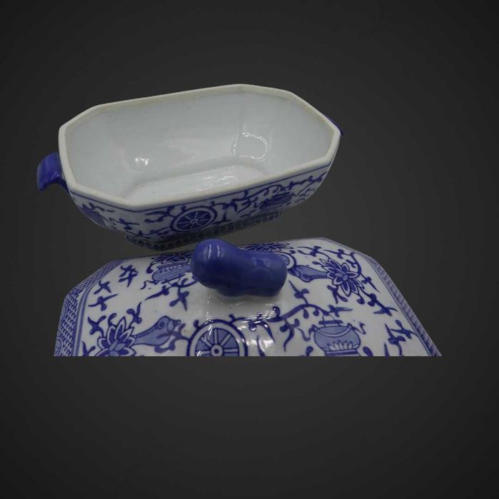 Pojemnik ceramiczny w stylu dynastii Ming b5/101961