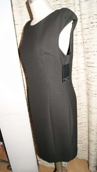 Klasyczna czarna sukienka Zary