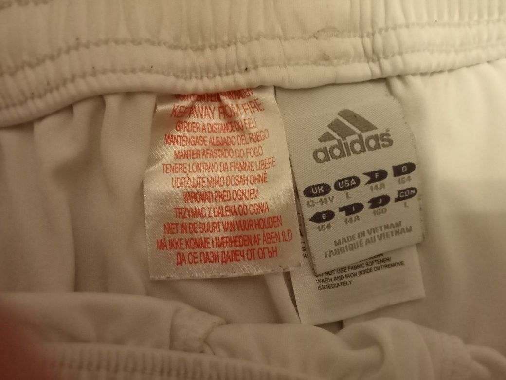 Spodenki Adidas Real Madryt