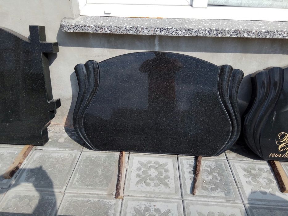 Гранітний Пам'ятник