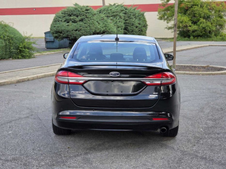 Ford Fusion SE      2018