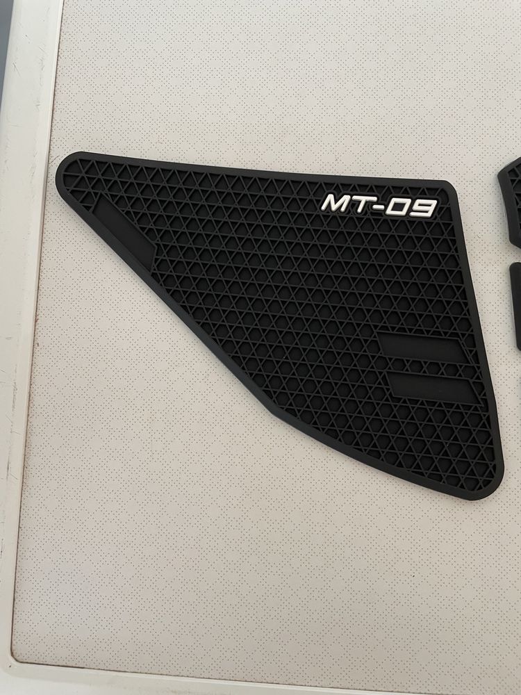 Proteção de depósito Yamaha MT09 2021/2024