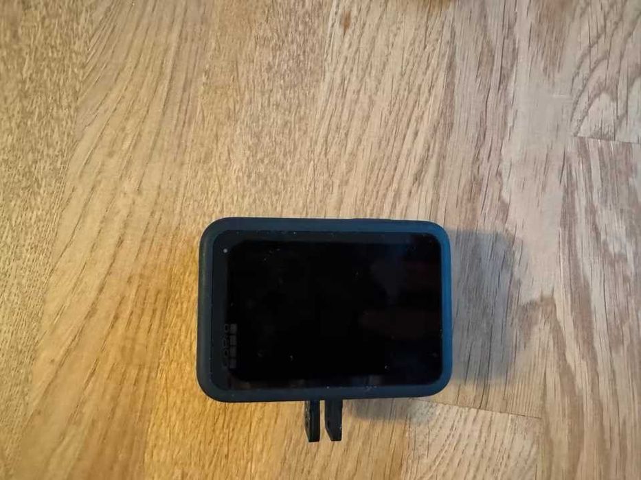 GoPro Hero 13 Black z 2 akumulatorami i uchwytem