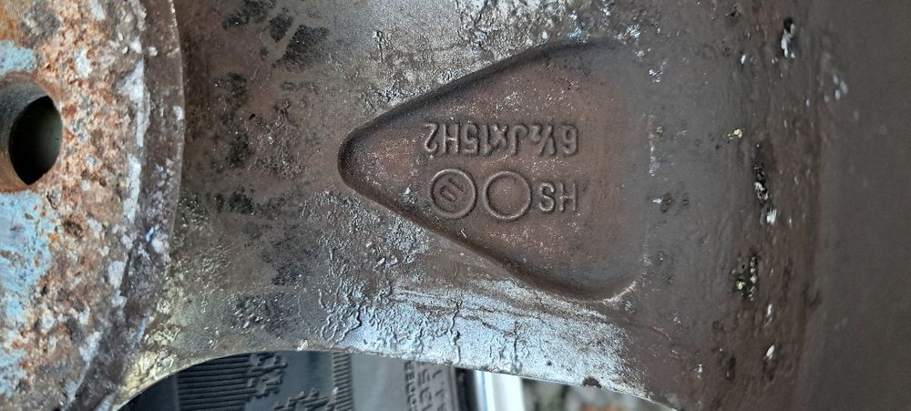 Felgi aluminiowe15" z oponami ET 48