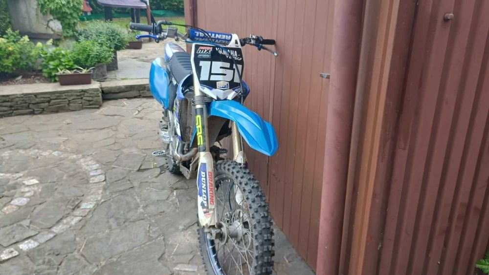 Yamaha YZF czterosuw