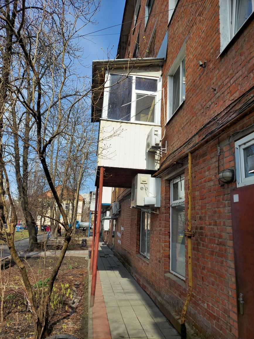 Здам 3 кімнатну квартиру в центрі на Горького 5а 2 поверх