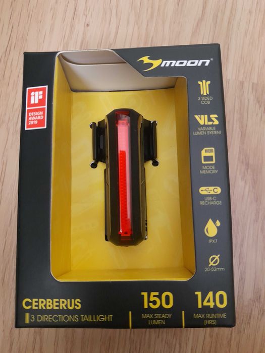 Lampka tylna moon czerwona