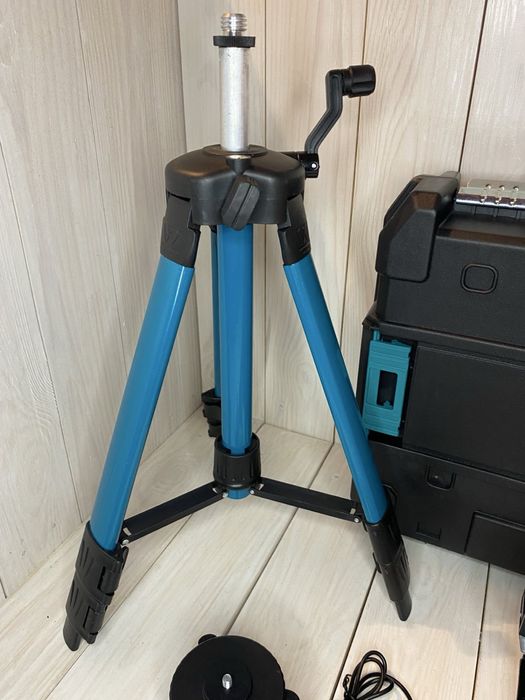 ВСЕ ЯК НА ФОТО! Лазерний рівень МАКІТА! Інструмент високої якості!