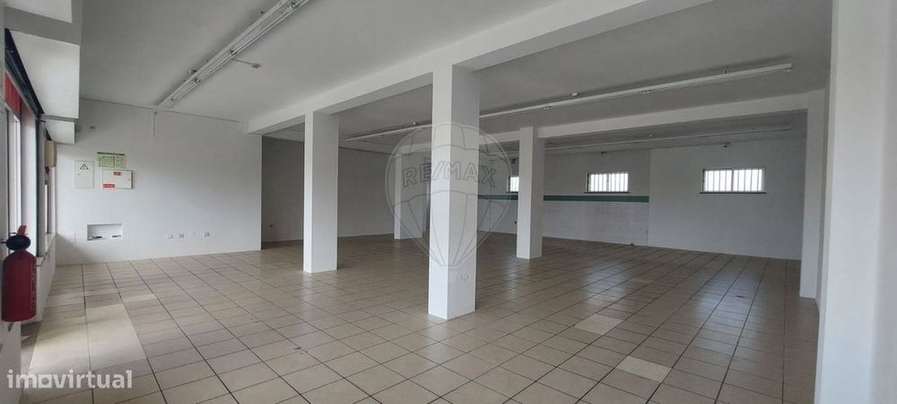 Loja  para arrendamento