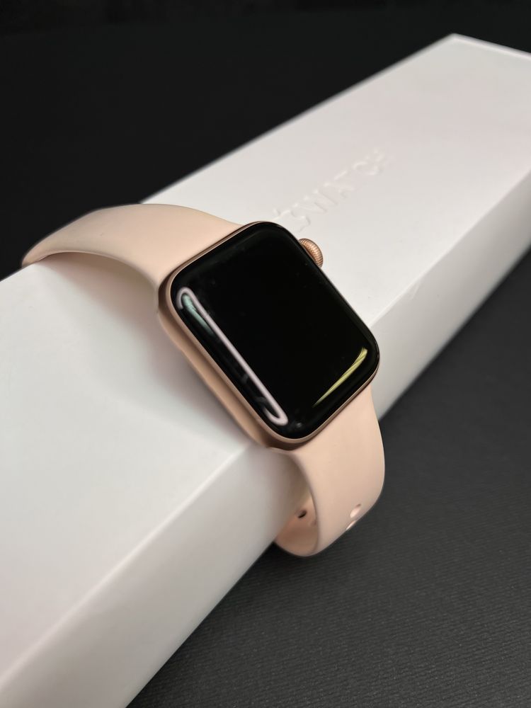 Apple Watch 4 40mm Rose Gold (box)