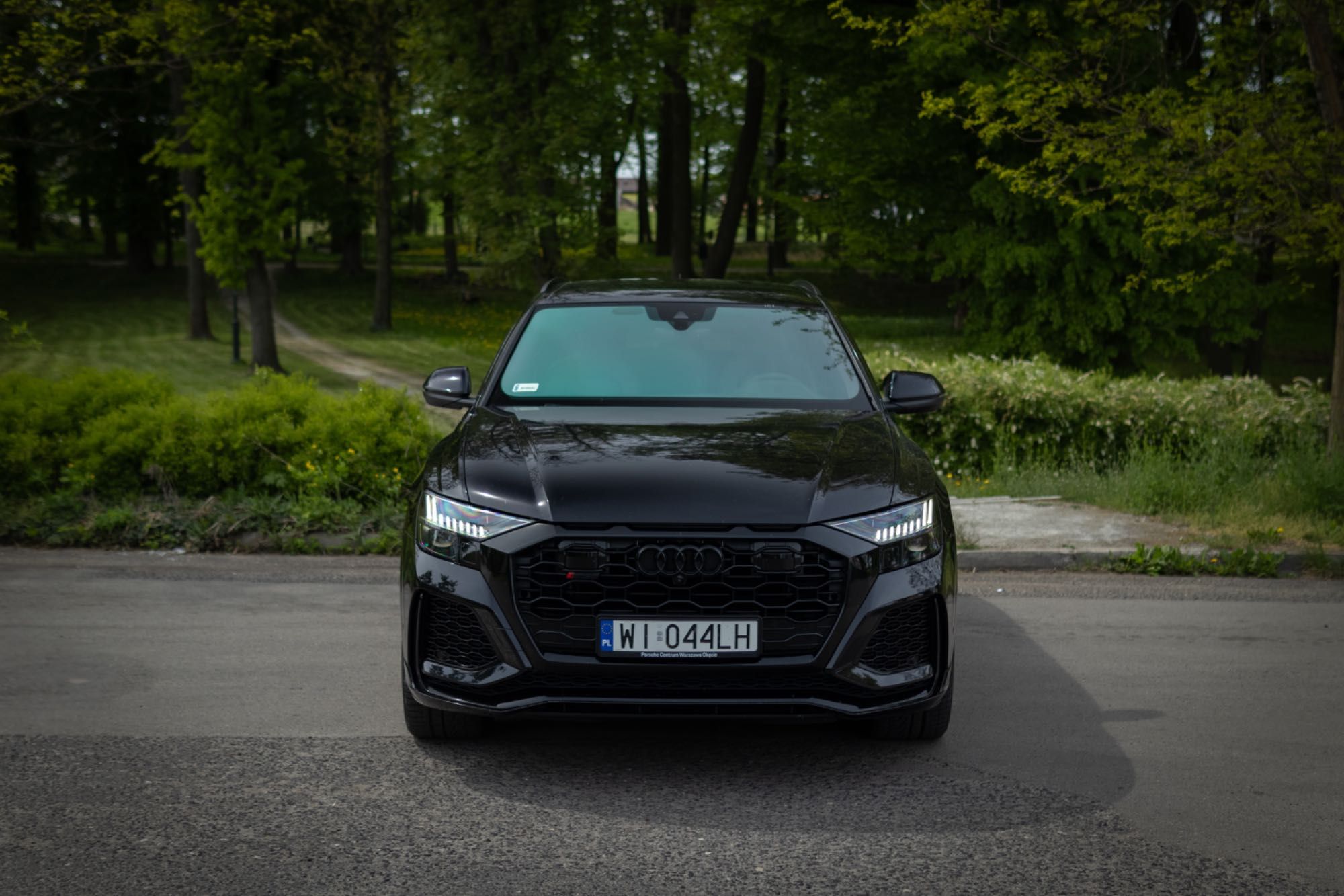 Wynajem aut wypożyczalnia suv Audi RSQ8 PROMOCJA 30dni 19.990!