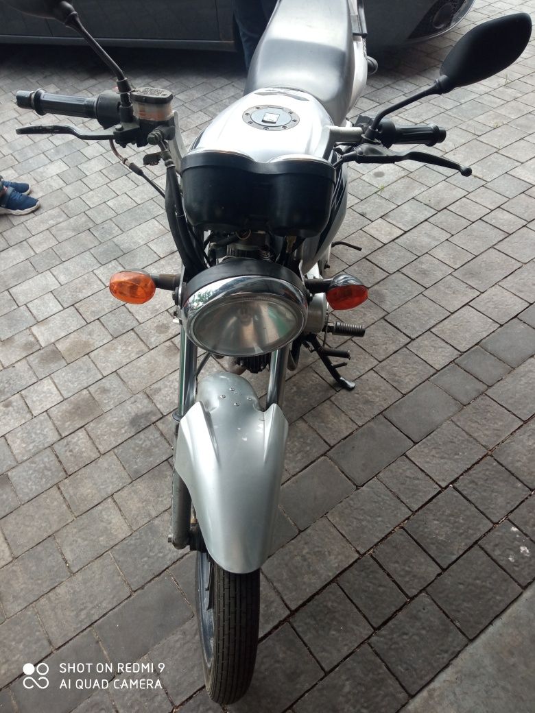 Motorower 80 zarejestrowany i ubezpieczony.
