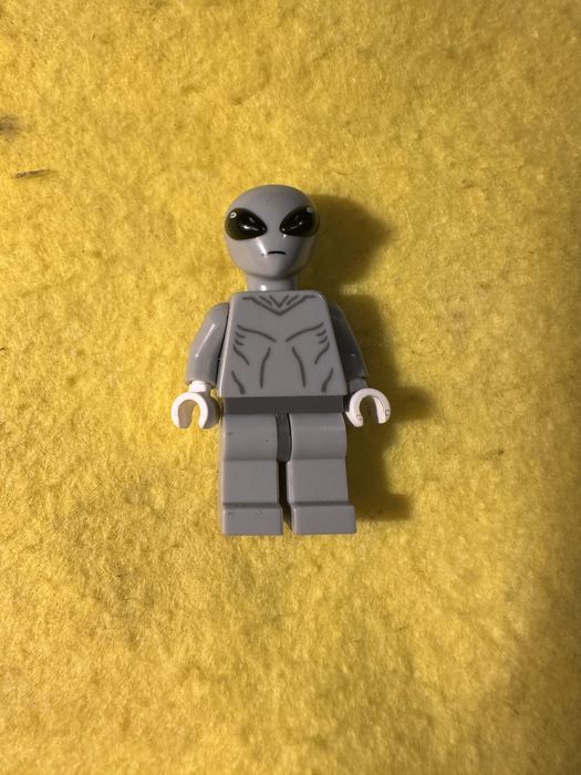 Оригінальна лего фігурка інопланетянин (Alien). 6 series