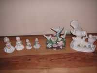 Porcelana - Estatuetas de Meninas e Pássaros