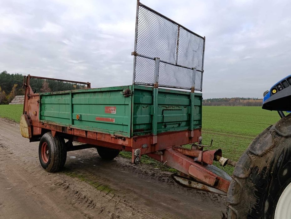 Rozrzutnik Warfama 4,5t