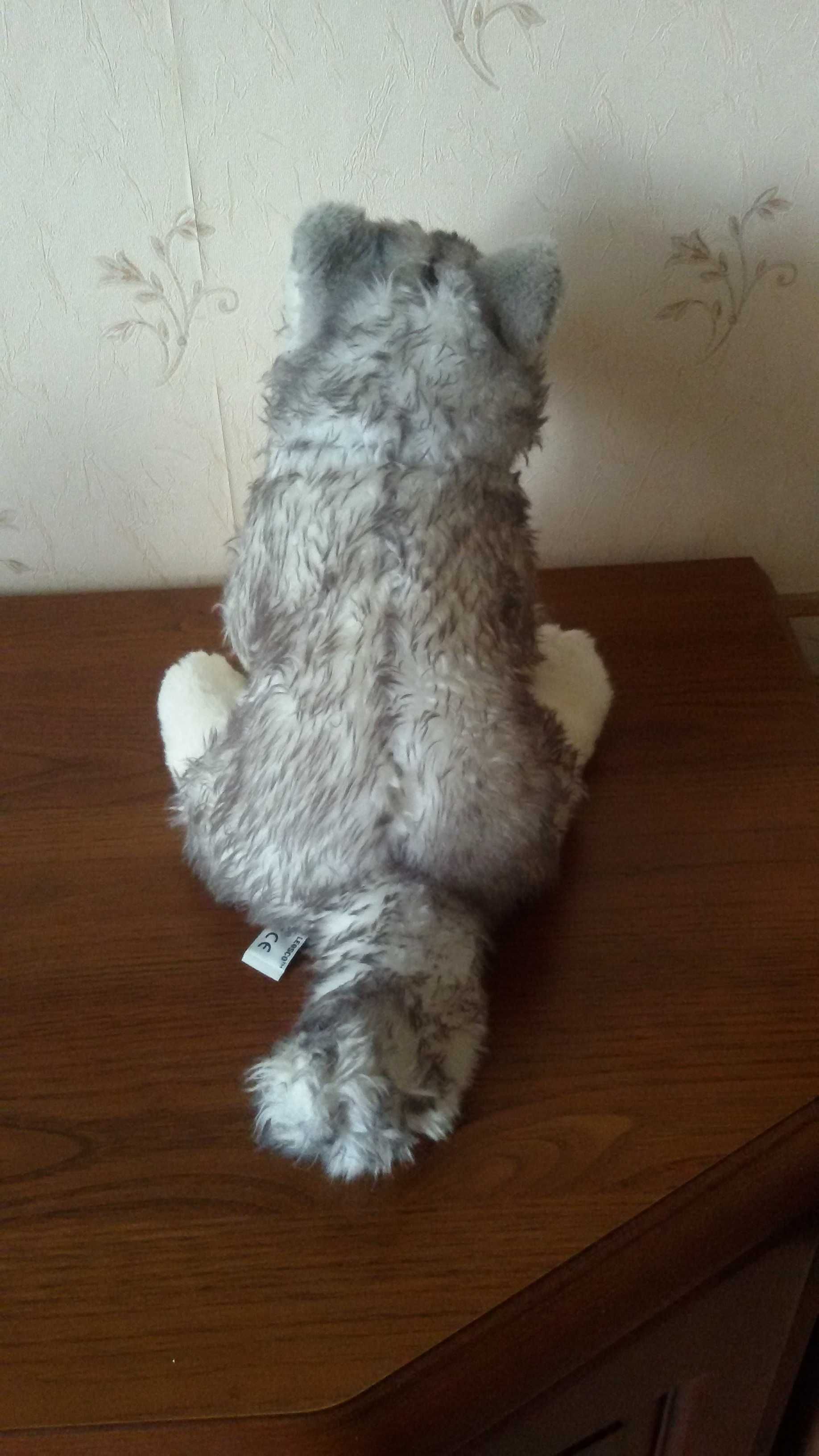 Maskotka Pies Husky 25 cm, firma Uni-Toys, nowa