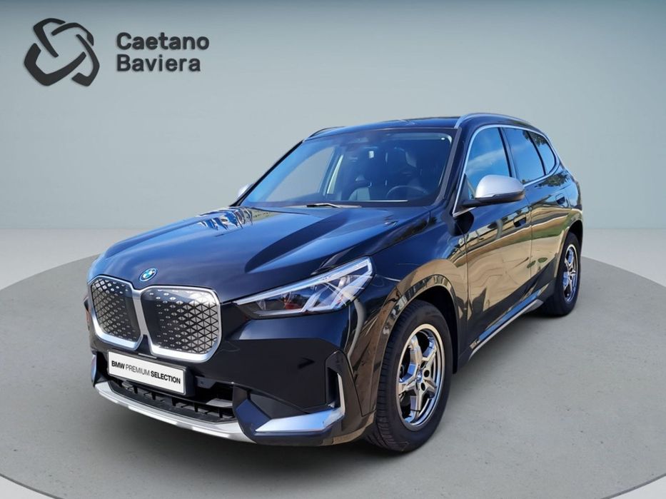 BMW iX1 eDrive20 Pack Desportivo M