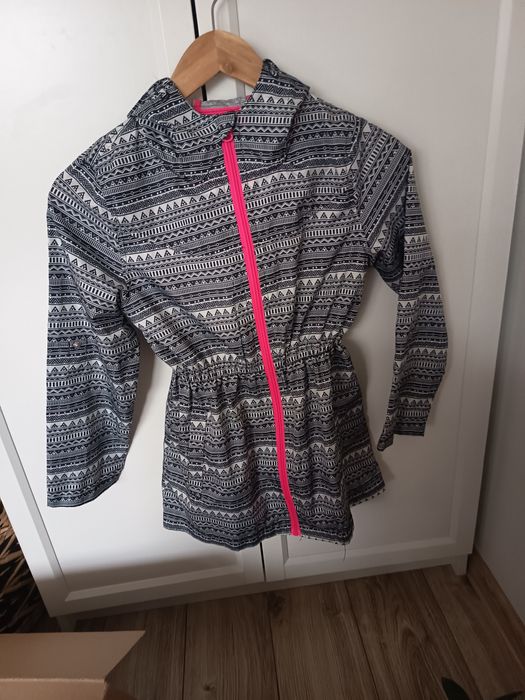 Kurtka przeciwdeszczowa 140