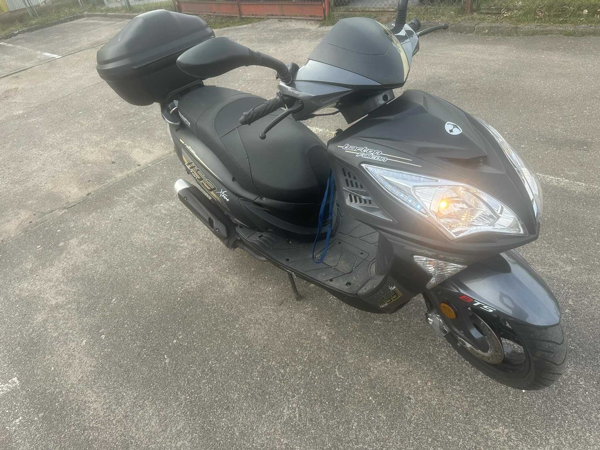 Motor Falcon 125