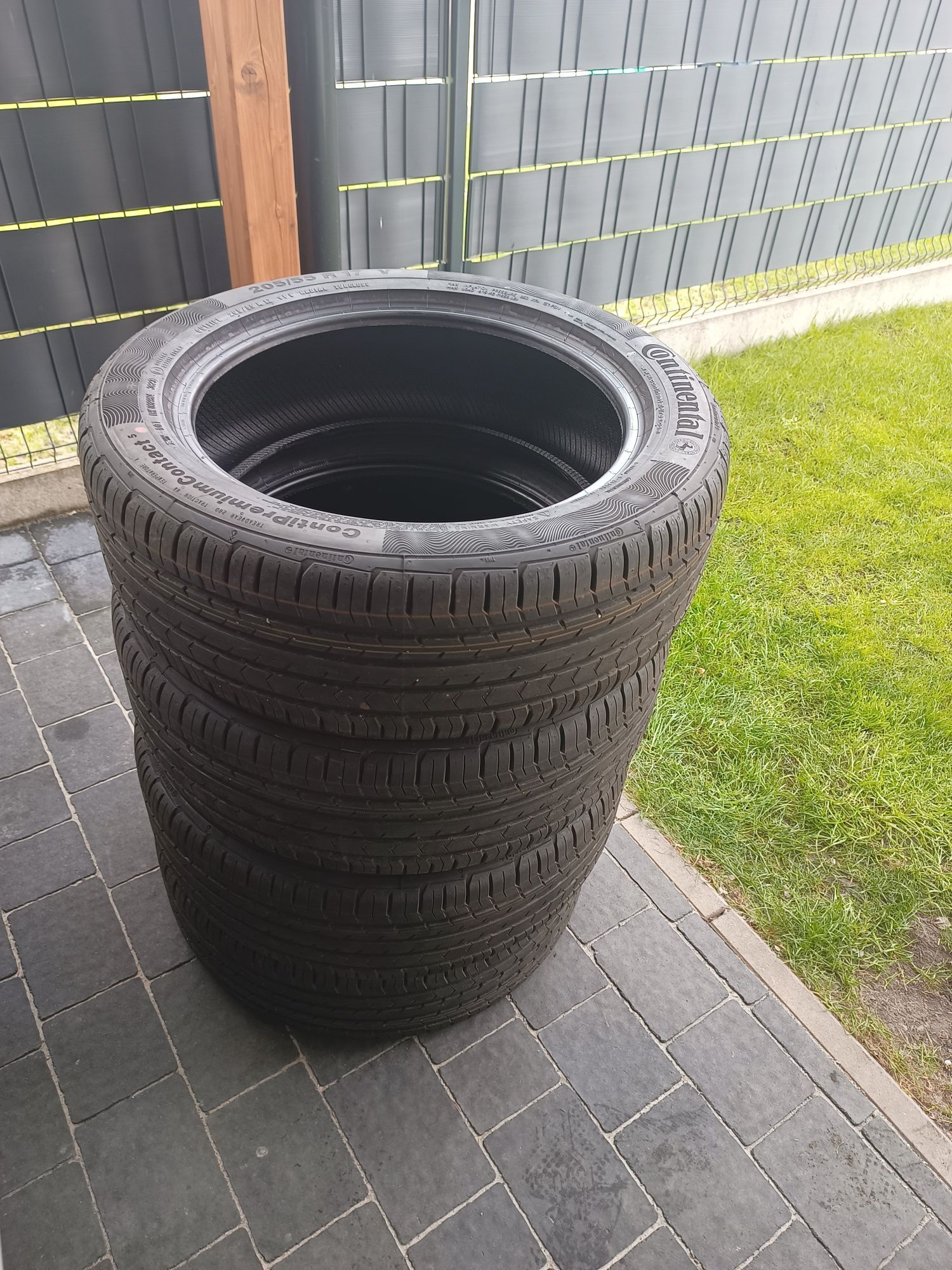 Opony Continental ContiPremiumContact 5 205/55 R17 91V