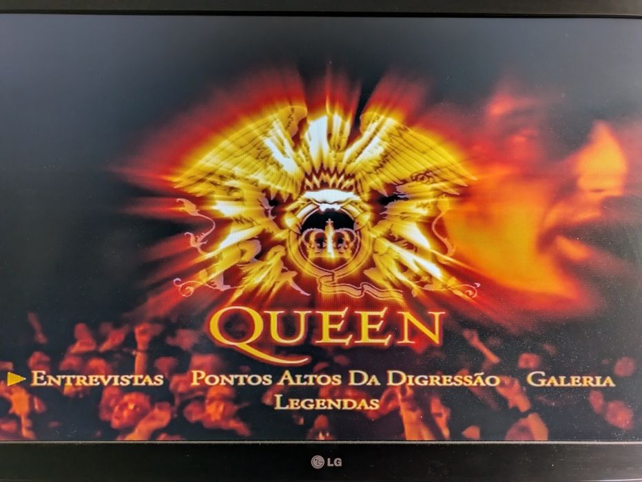 Duplo DVD " Queen On Fire - Live At the Bowl " 1982 (Como Novo)