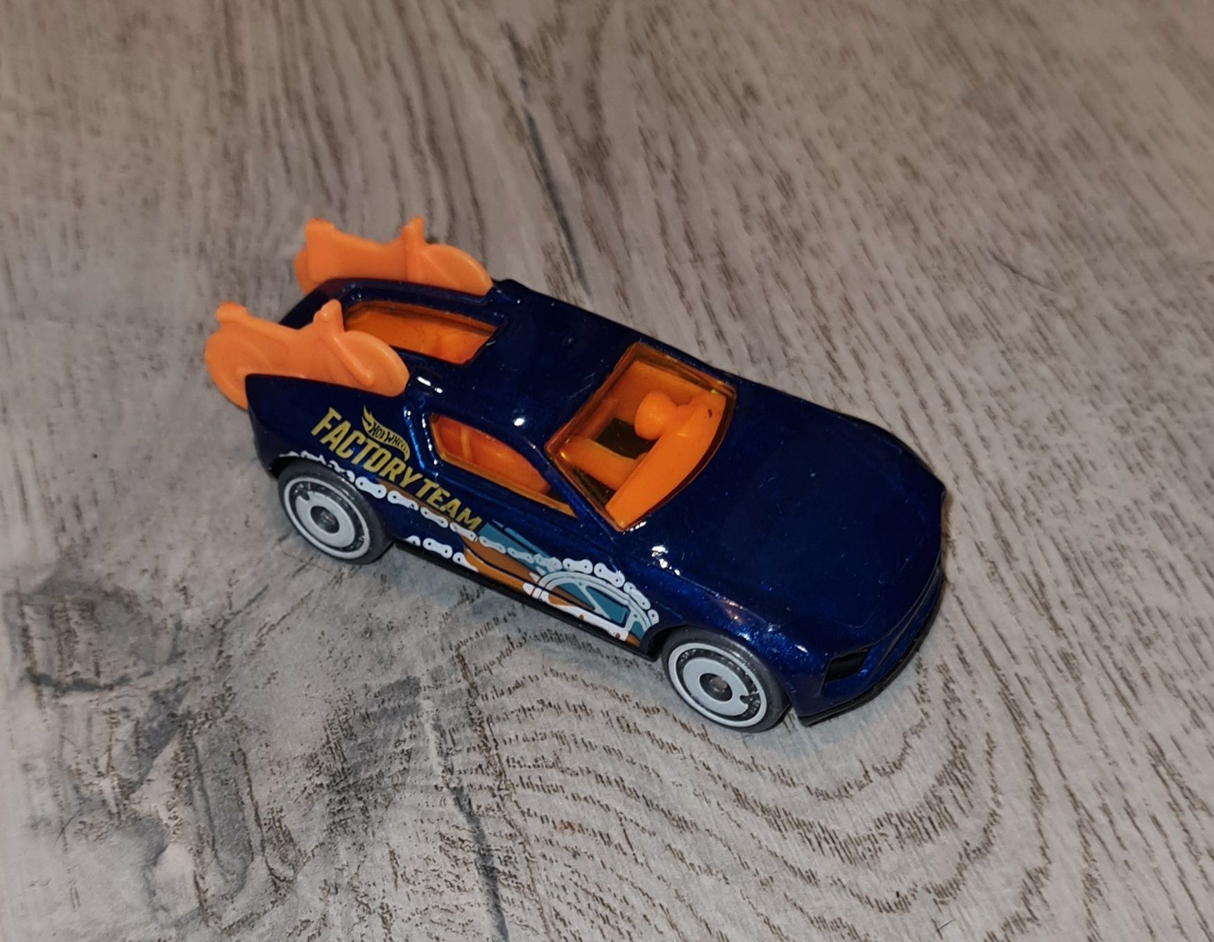 Autko samochód resorak Hot Wheels granatowo pomarańczowy