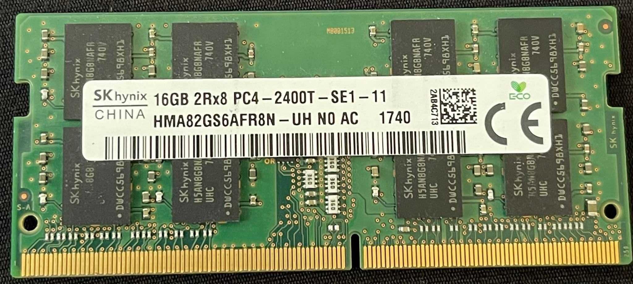 1x 16 GB RAM DDR4 SKhynix 1 kość (24)
