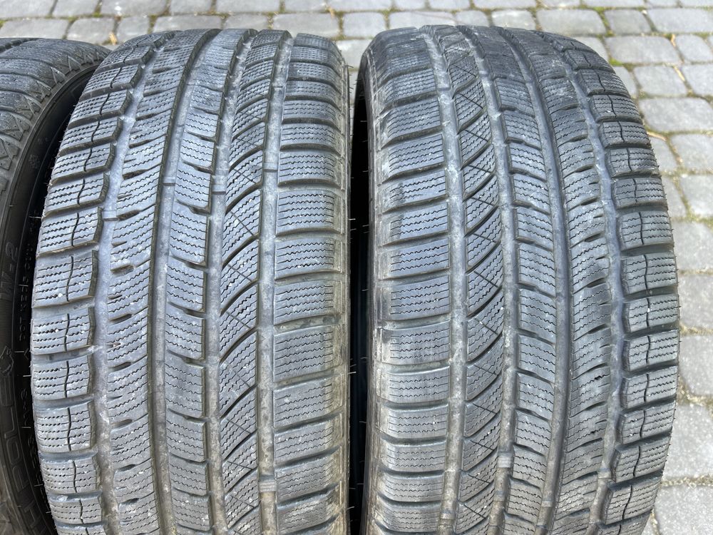 Opony zimowe 205/45 R16 North Pole W-2