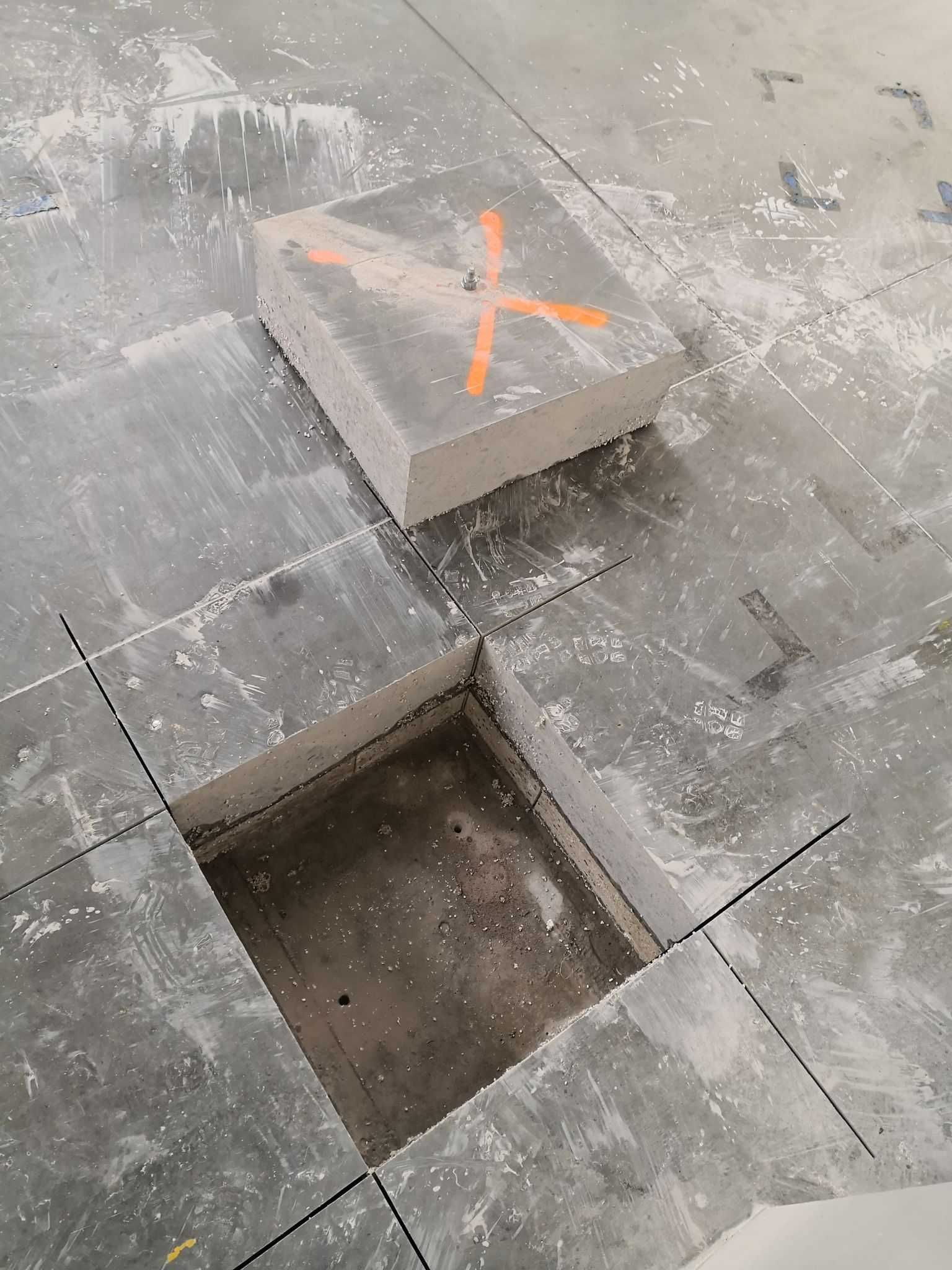Wiercenie w betonie żelbecie cięcie otworowanie Technika diamentowa