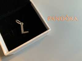 Wisiorek charms Pandora literka L