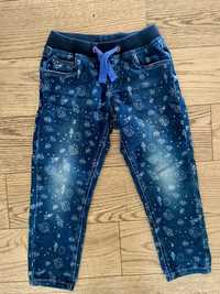 J.nowe miekkie jeansy 5.10.15 rozm 110 kosmos